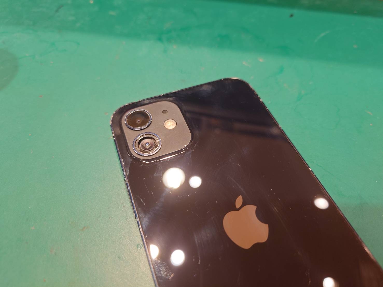 【目黒よりご来店】iPhone12のカメラレンズ交換修理をご依頼いただきました！